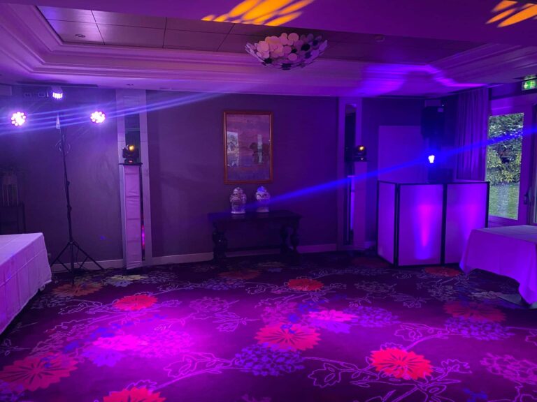 Présentation et test de matériel de sonorisation et éclairage pour mariage en Haute-Savoie (74)